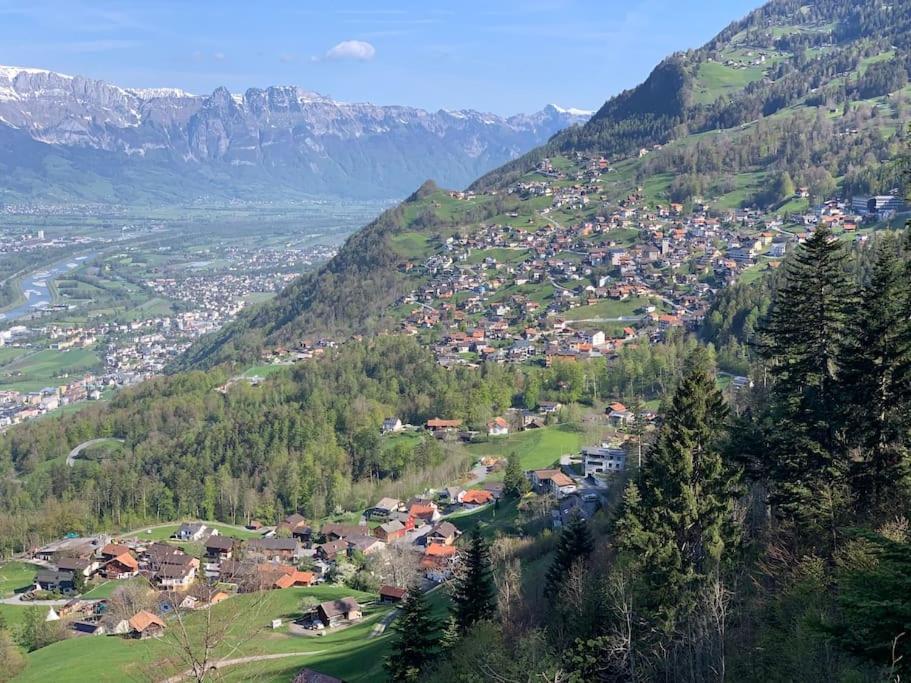 Jurte Beim Lama- & Alpakahof Triesenberg Hotel ภายนอก รูปภาพ